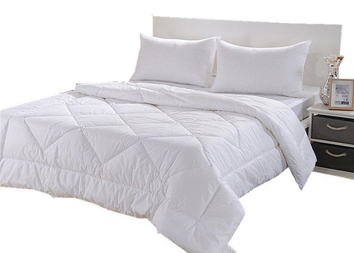 Feather Proof Fabric Quilt Hotel Bedding Set OEM